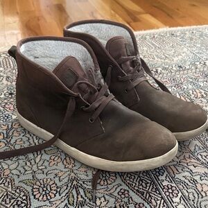 Men’s Helly Hansen leather fleece lined winter boots, 10.5